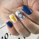 "הרבה בנות עשו את הסימן של החטופים". צילום: מהאוסף הפרטי של דליס פרץ