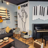 חדר המוזיקה שהוקם לזכרו של אמיר. צילום: רחלי לביא